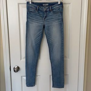 Hollister Jeans Size: W27 L29 Used